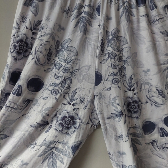 Sissycos‎ Leggings Women Sugar Skull Floral Printed  Ultra Soft  Stretchy - Picture 9 of 9